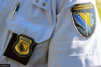 Detalji hapšenja graničnih policajaca u Brodu: Za novac puštali strance i državljane BiH da nezakonito pređu granicu