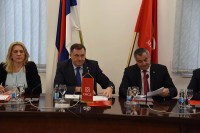 Dodik nakon sjednice Izvršnog komiteta SNSD-a : Ustavni sud BiH i OHR dio paketa protiv Republike Srpske