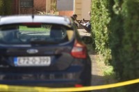 Bomba upozorenja raznijela garažna vrata u banjalučkom naselju Kočićev vijenac