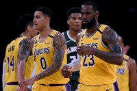 Lebron održao čas Janisu i Baksima!
