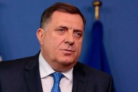 Dodik: Uloga žene u porodici i društvu je neprikosnovena