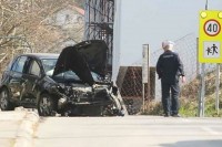 Automobil se isprevrtao na cesti u Banjaluci, vozač povrijeđen