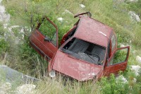 "Golfom" sletio sa puta i poginuo