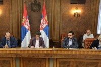 Nove mjere Vlade Srbije: Razmak između ljudi dva metra