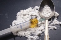 Skrivali heroin u automobilu