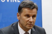 Novalić: Svima treba smanjiti plate, počevši od mene