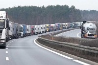Kilometarske kolone kamiona u Gradišci