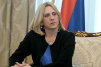 Предсједник Српске из буџета издвојила 100.000 КМ за набавку маски пензионерима