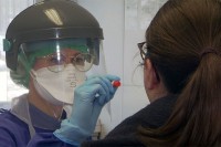 Virus korona: Predstavljen test koji daje rezultate za 15 minuta