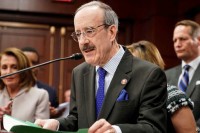 Američki kongresmen i Eliot Engel:Takse treba ukinuti,SAD doprinijele krizi u Prištini