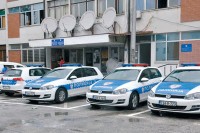 Hapšenje u Istočnom Novom Sarajevu: Po naselju šetali sa fantomkom na glavi i pancirnim prslucima