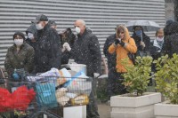 Старијима од 65 година дозвољен излазак од седам до десет часова