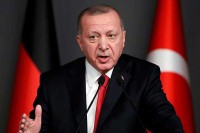 Redžep Erdogan donirao svoju sedmomjesečnu platu za pomoć u borbi protiv virusa korona