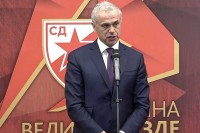Terzić najavio smanjenje plata igračima Zvezde