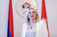 Cvijanovićeva donirala 30.000 km za novu posteljinu u studentskom centru