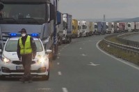 Vozač iz BiH povrijeđen u lančanom sudaru 50 kamiona u Bugarskoj