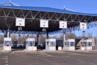 Забрањен улазак у Србију за путничка возила и пјешаке од данас до понедјељка