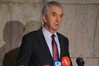 Šarović: BiH nema nijednog aviona sa medicinskom opremom i pomoći