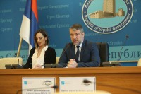 Virusom korona zaraženo još 17 ljudi u Srpskoj, među njima i ljekar iz UKC-a