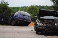 Kalesija: U sudaru dva vozila, troje povrijeđeno