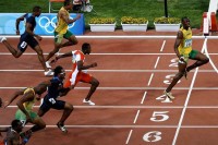 Bolt drži socijalnu distancu