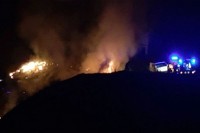 Požar u sarajevskom naselju Hrasno Brdo, vatra se približila kućama
