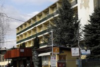 Incident u izolatorijumu na Bjelavama: Jedna osoba prijeti da će se zapaliti