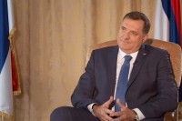 Dodik:Domaće bankarske potencijale upotrijebiti za podršku privredi