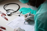U Trebinju preminuo prvozaraženi virusom korona