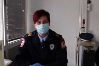 Добој: Полицајка пензионеру вратила новчаник пун новца