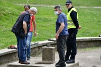 Djevojčica upala u bunar, spasili je prolaznici