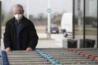 Zbog nenošenja maske i rukavica, te nepridržavanja mjere distance na javnom mjestu već kažnjeno 76 ljudi