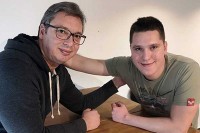Vučić sa sinom: “Prvi put poslije dugo vremena”