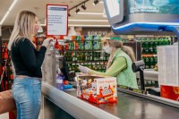 Pandemija izazvala poremećaje na tržištu: Promet prepolovljen, ozbiljan manjak u budžetu