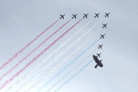 Дан побједе над фашизмом обиљежен је данас дефилеом ваздухопловне флоте руске армије