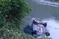 Busovača: Automobil sletio u rijeku, poginuo mladić