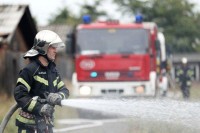 Dva migranta povrijeđena u požaru u Tuzli