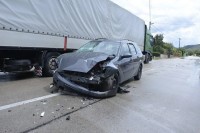 U sudaru tri vozila kod Mostara povrijeđeno više osoba