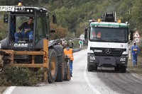 Стање на путевима: Због реконструкције, од данас измјена саобраћаја на путу Љубиње- Требиње