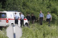 Zatražen pritvor migranta koji je potegao oružje na policajku