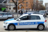 Bijeljina: Gost motela napao djevojku, policija im u sobi pronašla drogu
