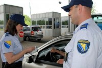 Na graničnim prelazima hapšenja zbog krađe, razbojništva, ugrožavanja bezbjednosti