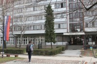 Полицајац кажњен јер је здраве грађане смјестио међу заражене