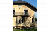 Gorjela kuća u Derventi