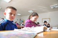Влада Српске: Бесплатни уџбеници за ученике првог и другог разреда