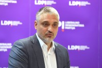 Čedomir Jovanović u bolnici, ima upalu pluća