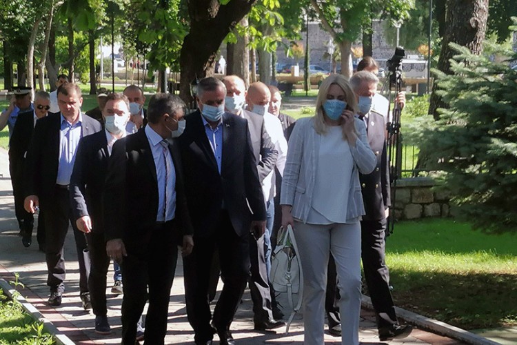 Видовдан - крсна слава Војске Републике Српске и Трећег пјешадијског (Република Српска) пука прослављен је данас широм Српске