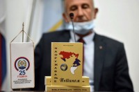 Promovisana knjiga "Naoružavanje istinom" Milana Ljepojevića