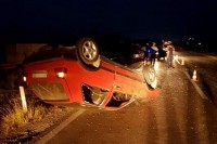Težak sudar golfa i traktora kod Bijeljine