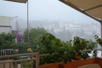 Kiša i grad zahvatili Neum